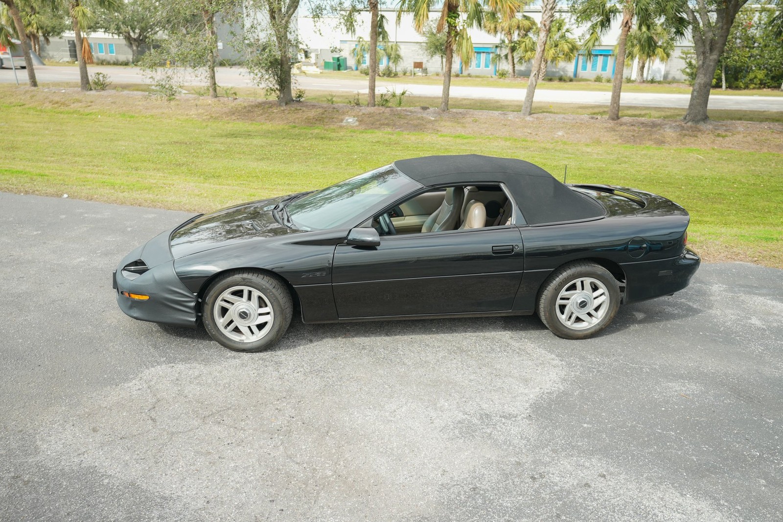 Chevrolet-Camaro-1996-Convertible-12