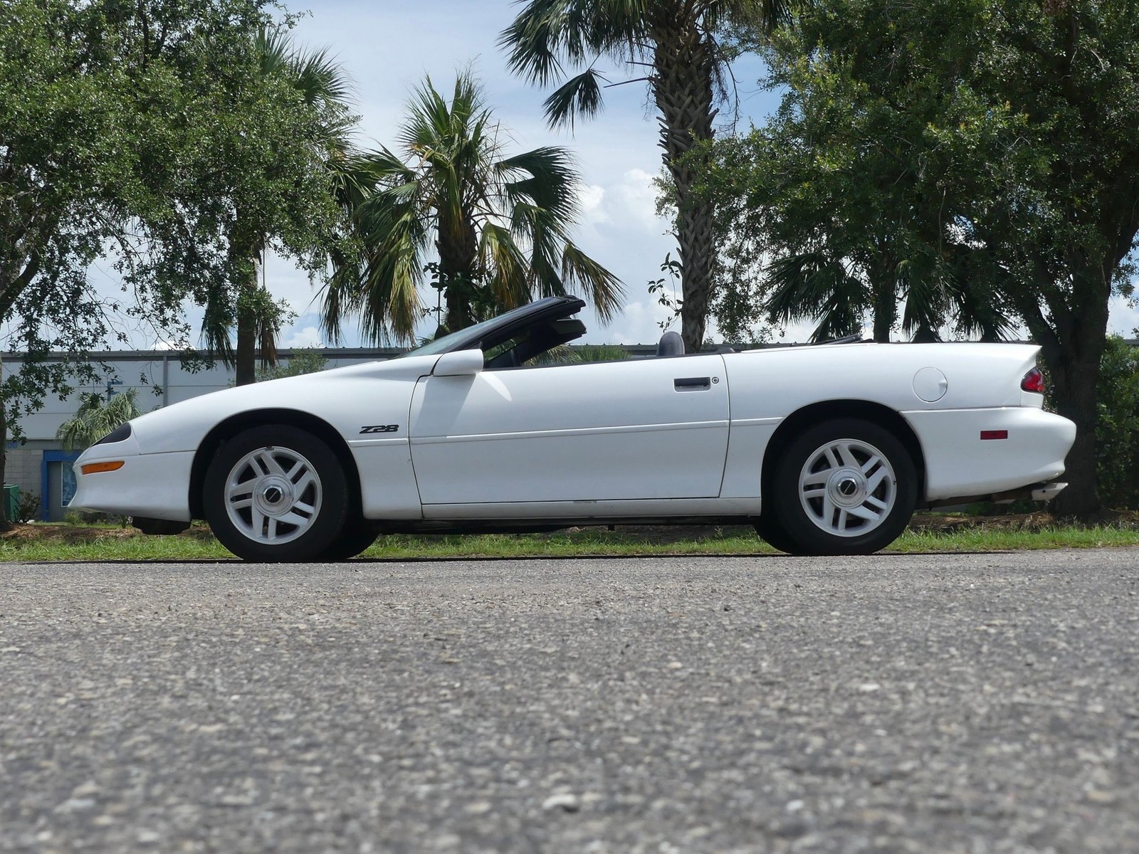 Chevrolet-Camaro-1996-Convertible-13