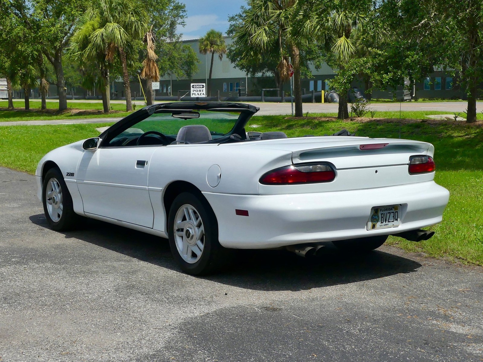 Chevrolet-Camaro-1996-Convertible-14
