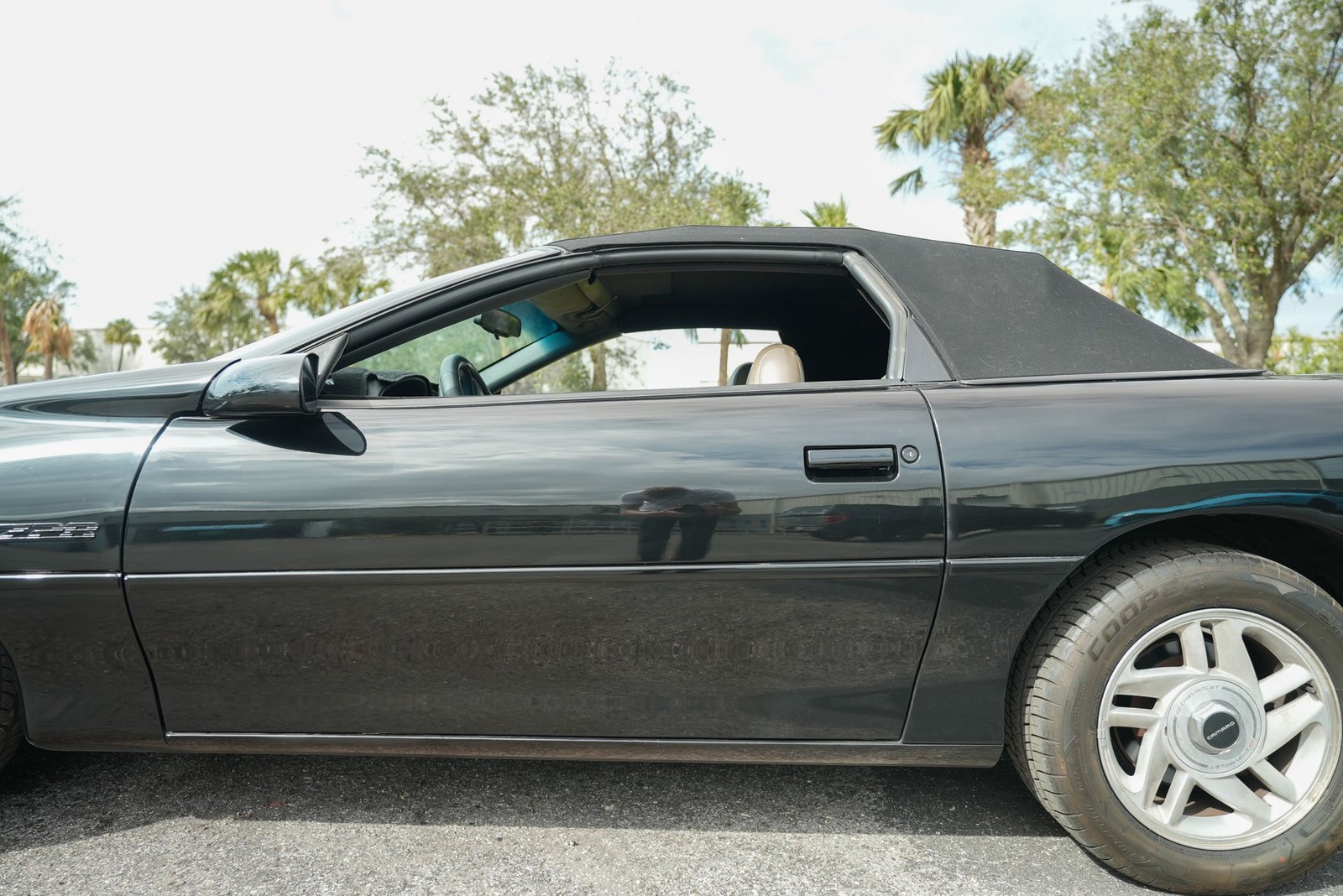Chevrolet-Camaro-1996-Convertible-17