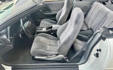 Chevrolet-Camaro-1996-Convertible-3