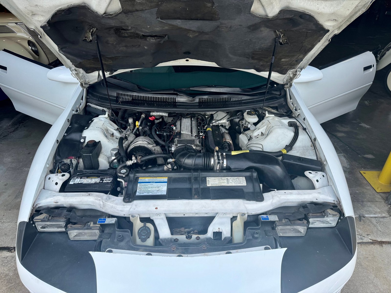 Chevrolet-Camaro-1996-Convertible-4