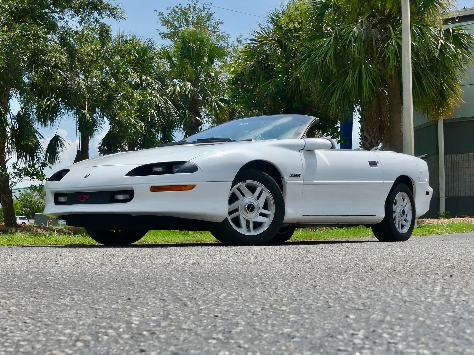 Chevrolet-Camaro-1996-Convertible-7