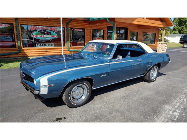 Chevrolet-Camaro-350-1969-2-door-coupe-4