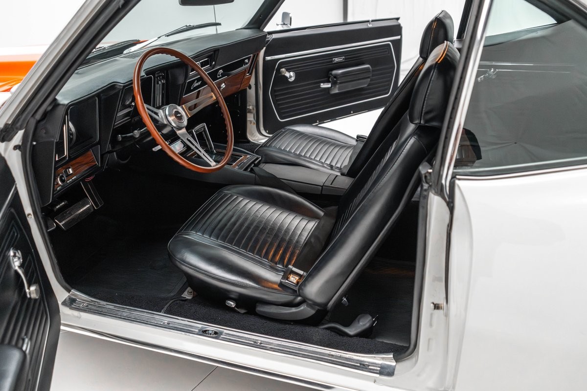 Chevrolet-Camaro-SS-Pace-Car-1969-18