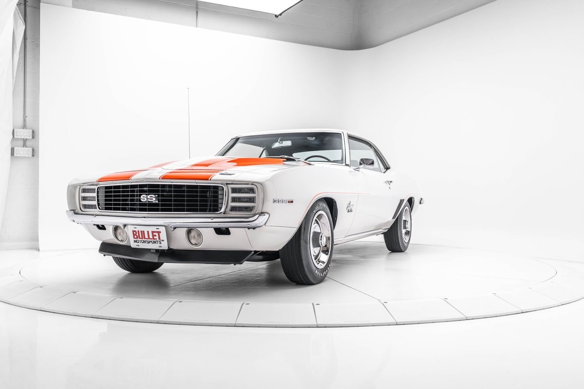 Chevrolet-Camaro-SS-Pace-Car-1969-2