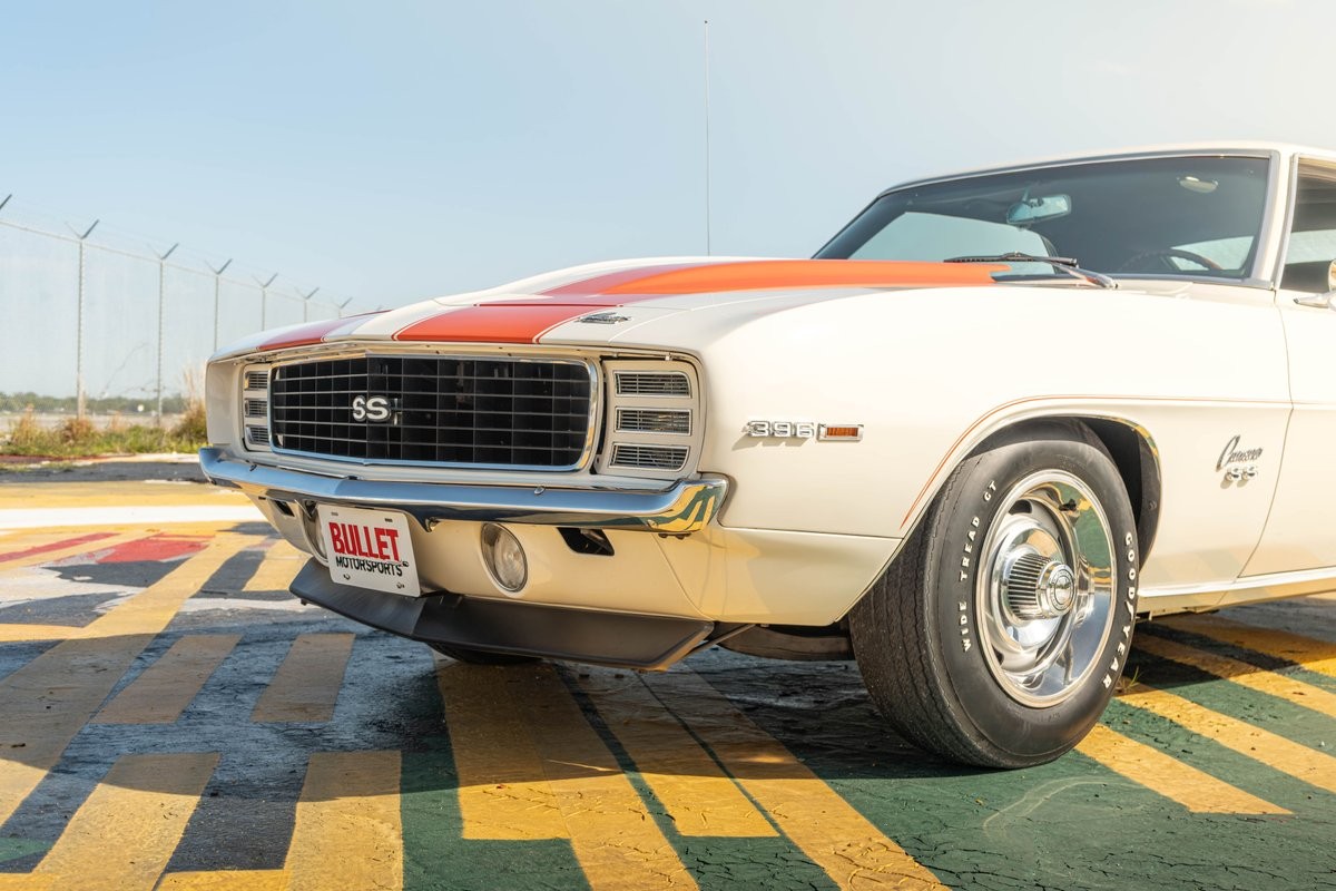 Chevrolet-Camaro-SS-Pace-Car-1969-29