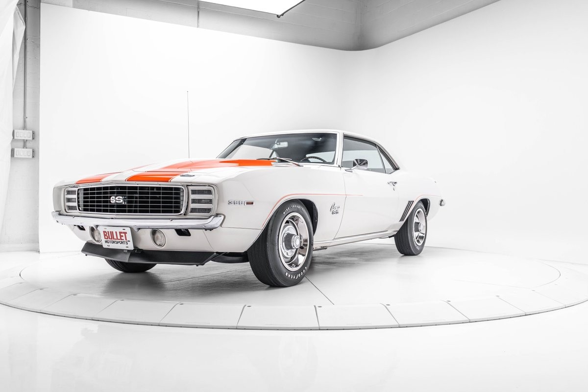 Chevrolet-Camaro-SS-Pace-Car-1969-30