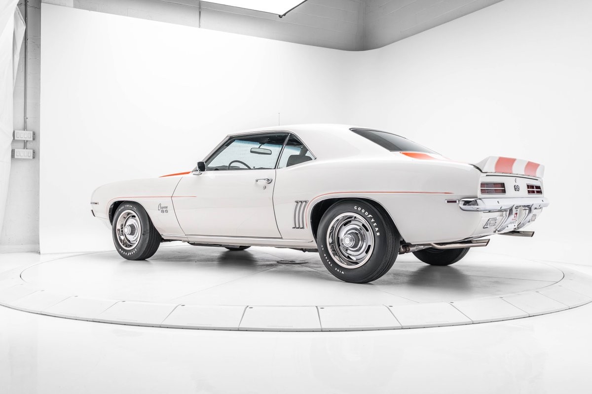 Chevrolet-Camaro-SS-Pace-Car-1969-32
