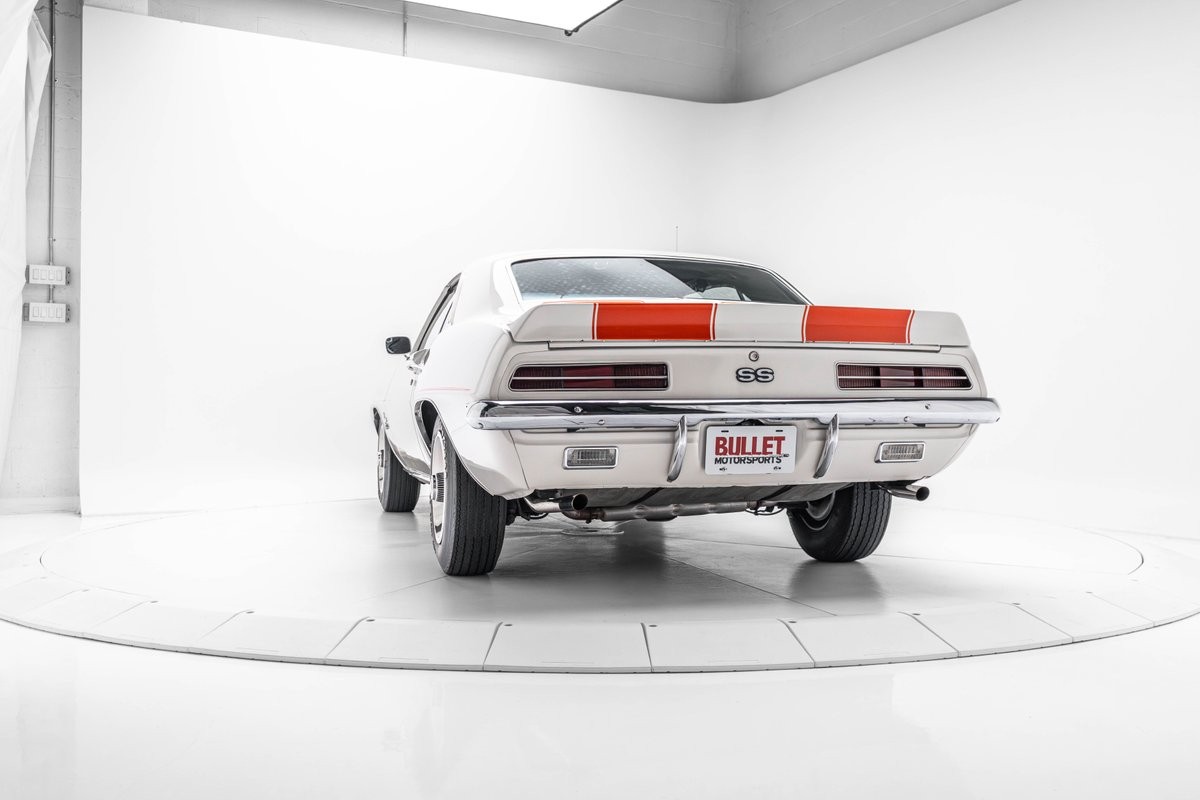 Chevrolet-Camaro-SS-Pace-Car-1969-33