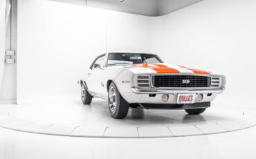 Chevrolet-Camaro-SS-Pace-Car-1969-37