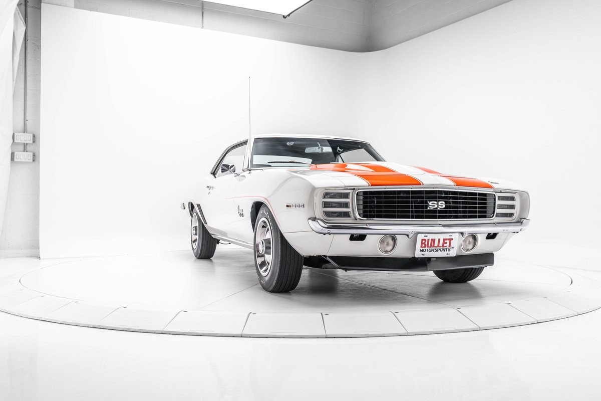 Chevrolet-Camaro-SS-Pace-Car-1969-37