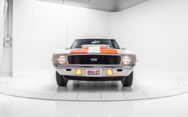 Chevrolet-Camaro-SS-Pace-Car-1969-4