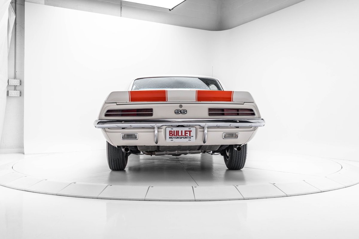 Chevrolet-Camaro-SS-Pace-Car-1969-6