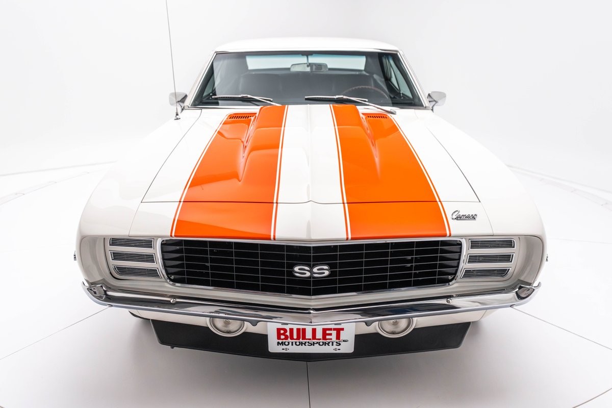 Chevrolet-Camaro-SS-Pace-Car-1969-8
