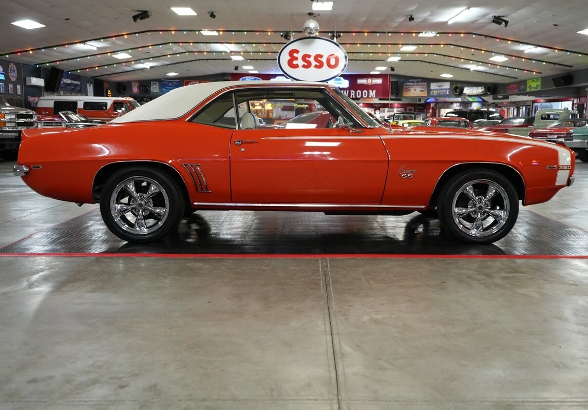 Chevrolet-Camaro-SS-Style-1969-Coupe-23
