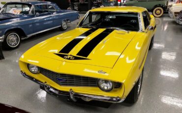 Chevrolet-Camaro-Yenko-replica-1969-1