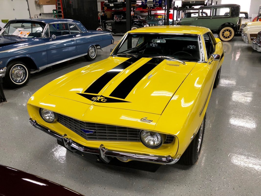 Chevrolet-Camaro-Yenko-replica-1969-1
