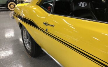Chevrolet-Camaro-Yenko-replica-1969-16