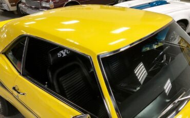 Chevrolet-Camaro-Yenko-replica-1969-17
