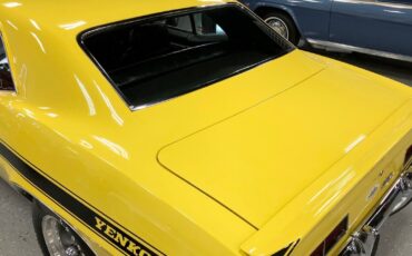 Chevrolet-Camaro-Yenko-replica-1969-19