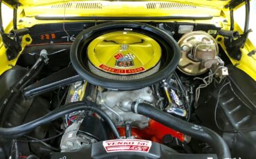 Chevrolet-Camaro-Yenko-replica-1969-23