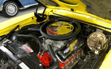 Chevrolet-Camaro-Yenko-replica-1969-24