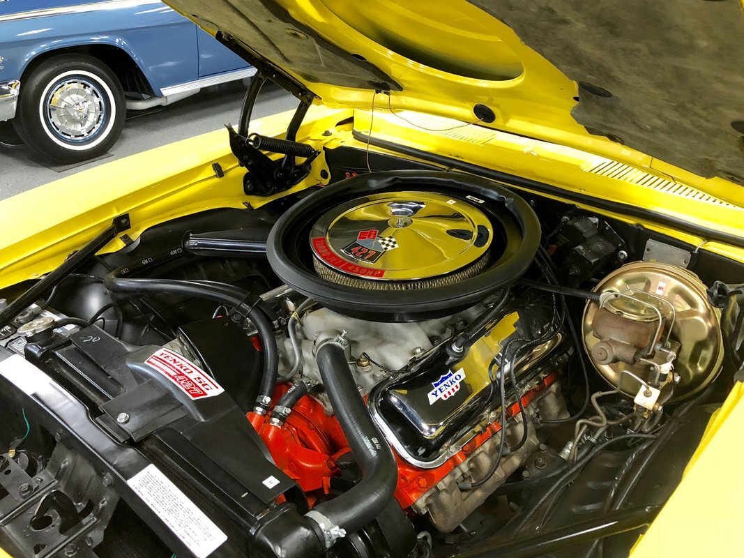 Chevrolet-Camaro-Yenko-replica-1969-24