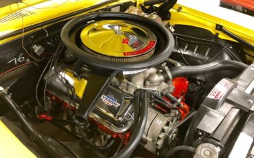 Chevrolet-Camaro-Yenko-replica-1969-25