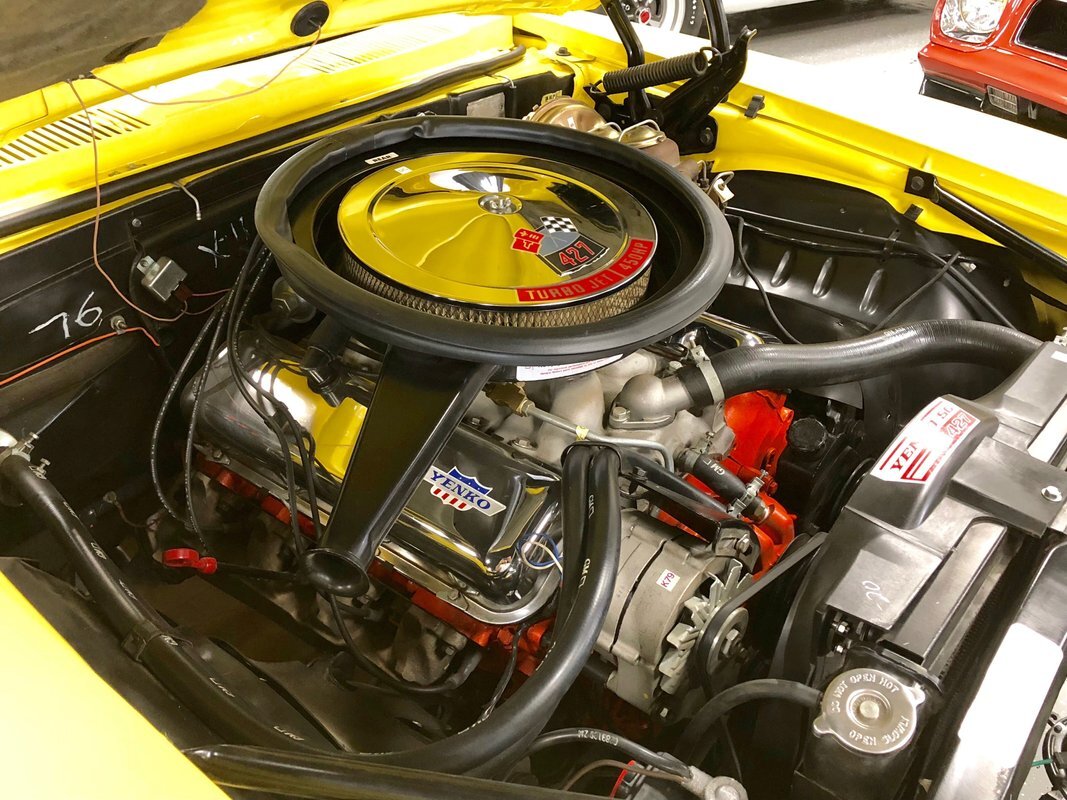 Chevrolet-Camaro-Yenko-replica-1969-25