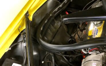 Chevrolet-Camaro-Yenko-replica-1969-27