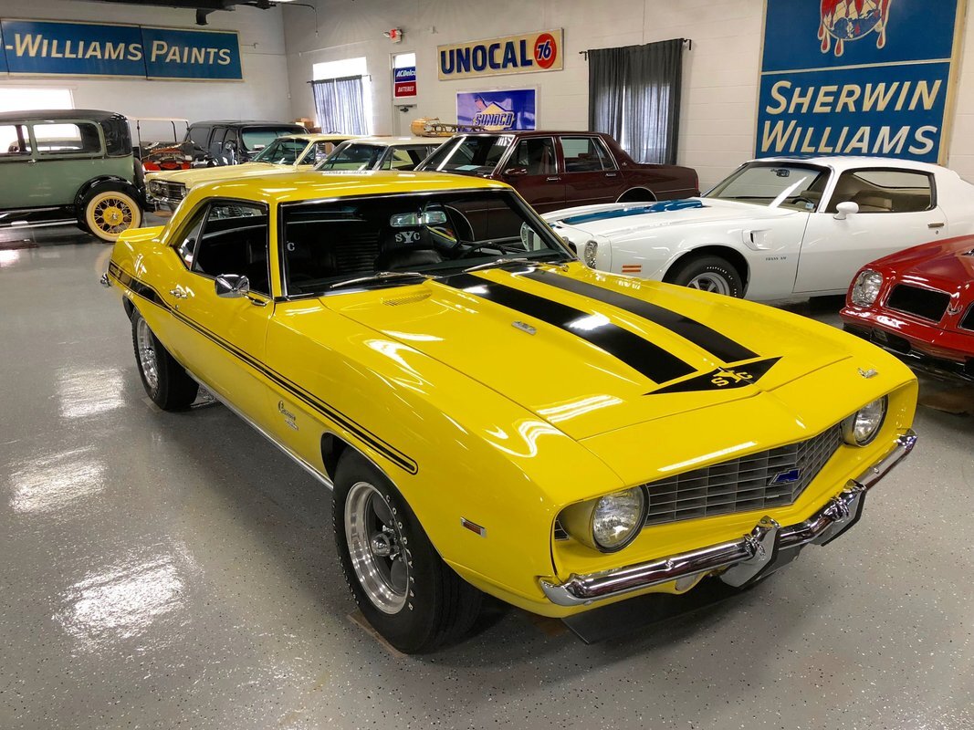 Chevrolet-Camaro-Yenko-replica-1969-3
