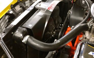 Chevrolet-Camaro-Yenko-replica-1969-32