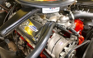 Chevrolet-Camaro-Yenko-replica-1969-34