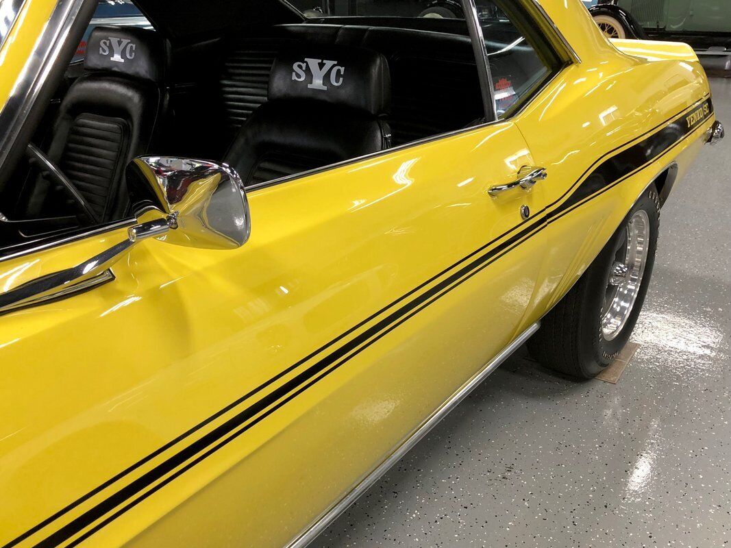 Chevrolet-Camaro-Yenko-replica-1969-8