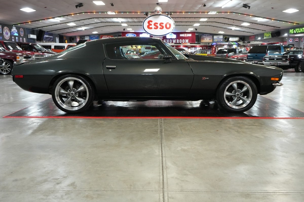 Chevrolet-Camaro-Z28-Style-1973-Coupe-23