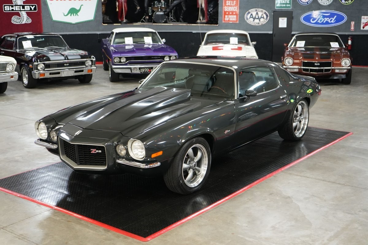 Chevrolet-Camaro-Z28-Style-1973-Coupe-9