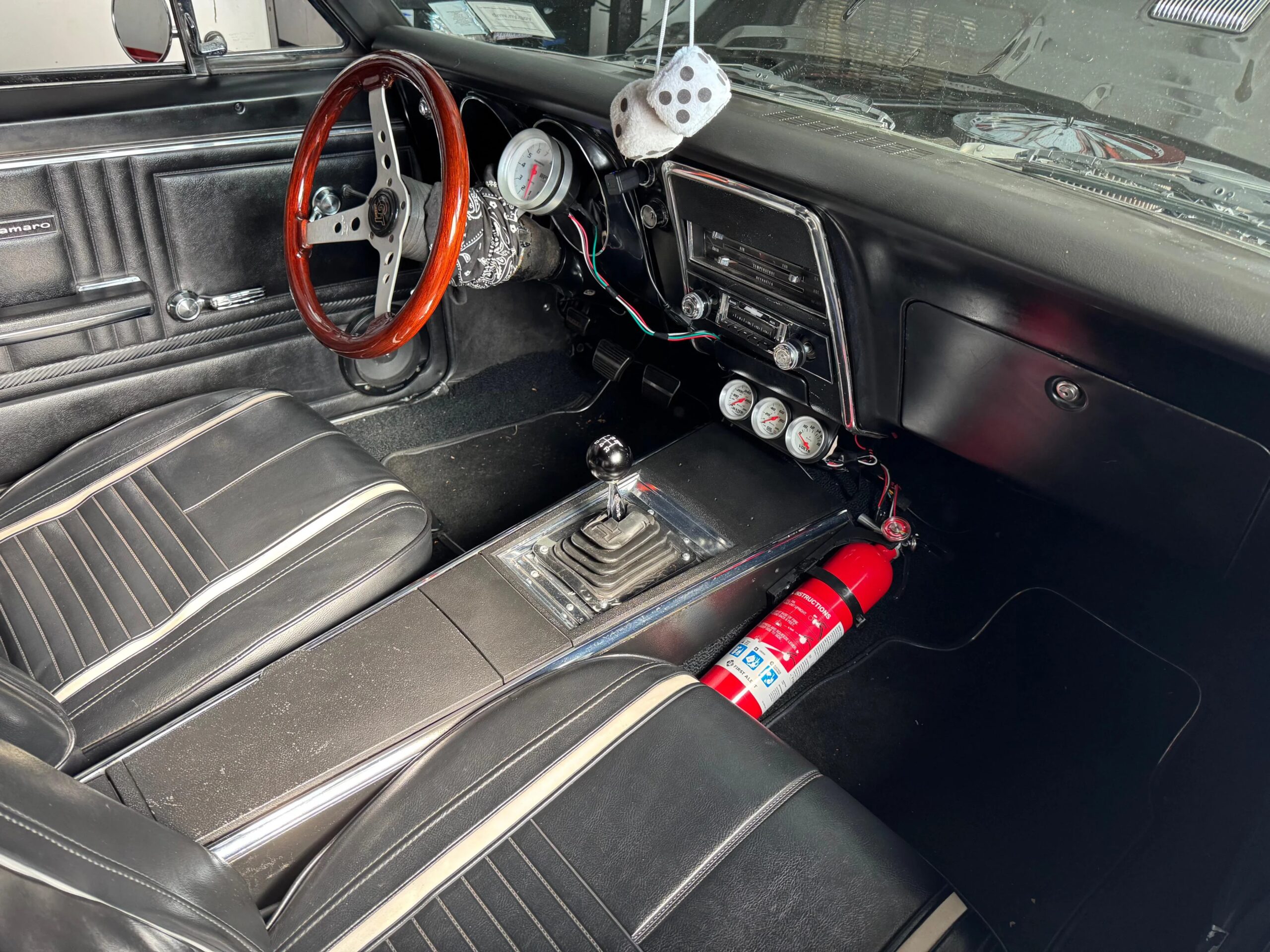 Chevrolet-Camaro-convertible-1967-Black-Black-10