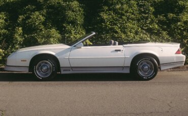 Chevrolet-Camaro-convertible-1988-White-Black-1