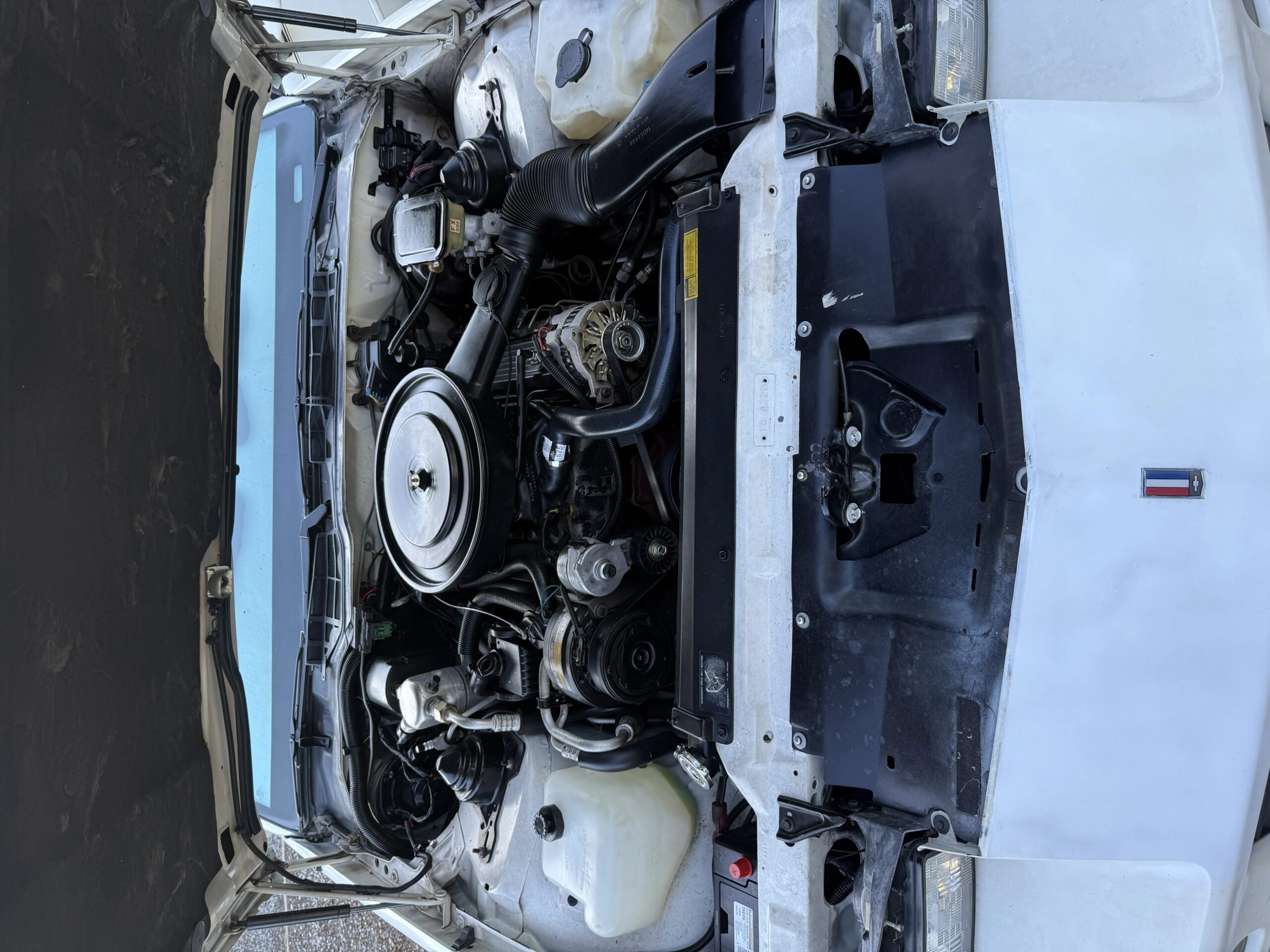 Chevrolet-Camaro-convertible-1988-White-Black-2