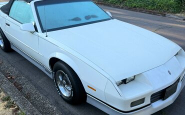 Chevrolet-Camaro-convertible-1988-White-Black-7