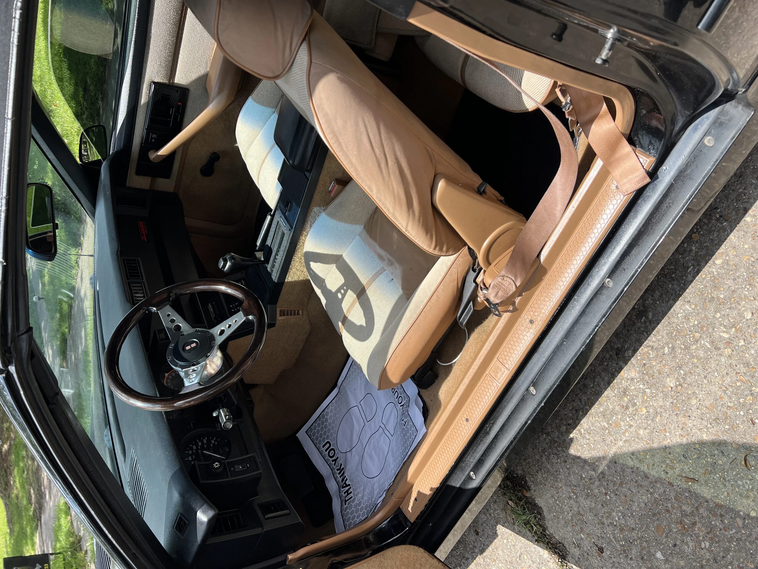 Chevrolet-Camaro-convertible-1989-Black-Beige-11