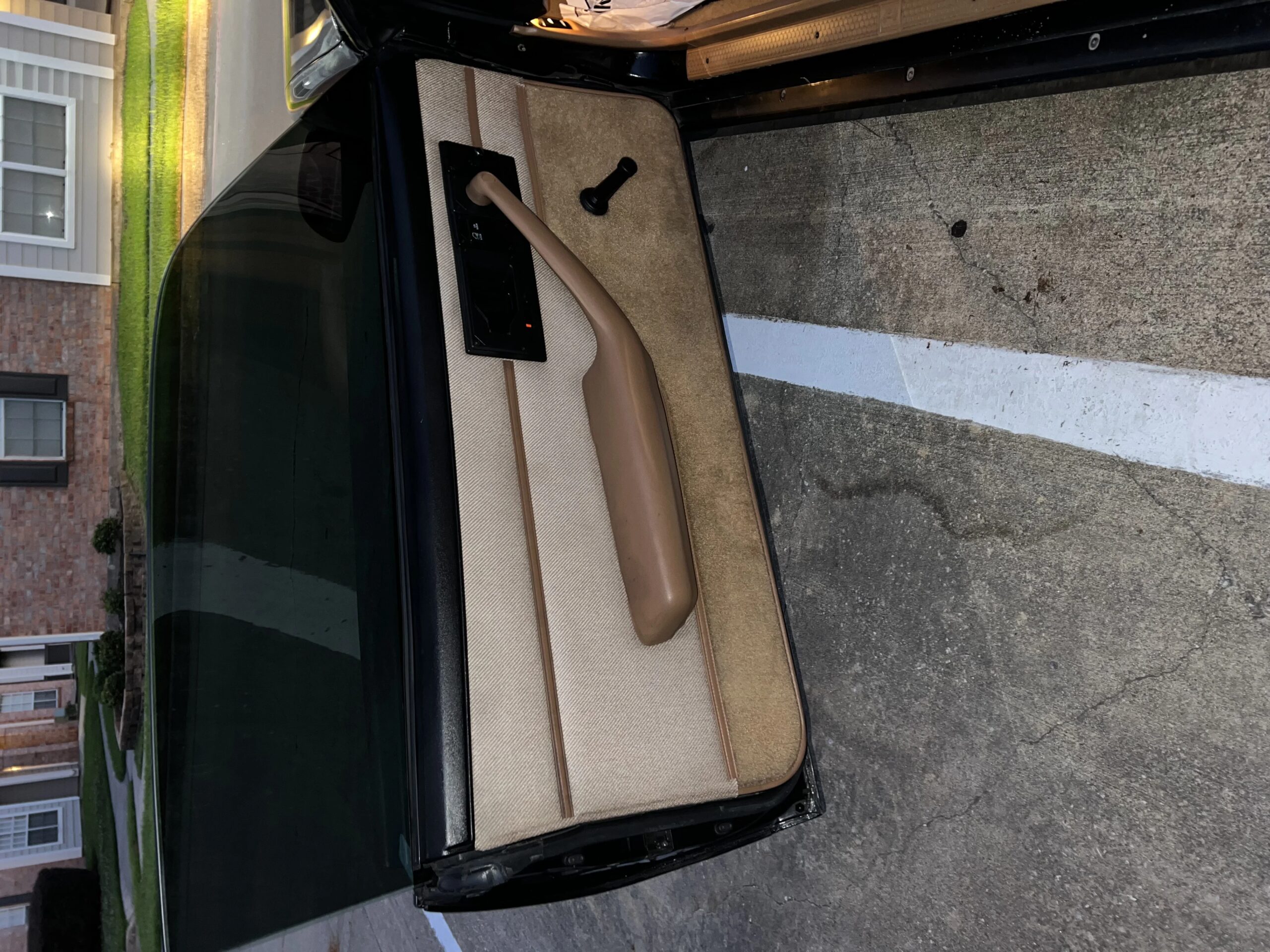 Chevrolet-Camaro-convertible-1989-Black-Beige-15