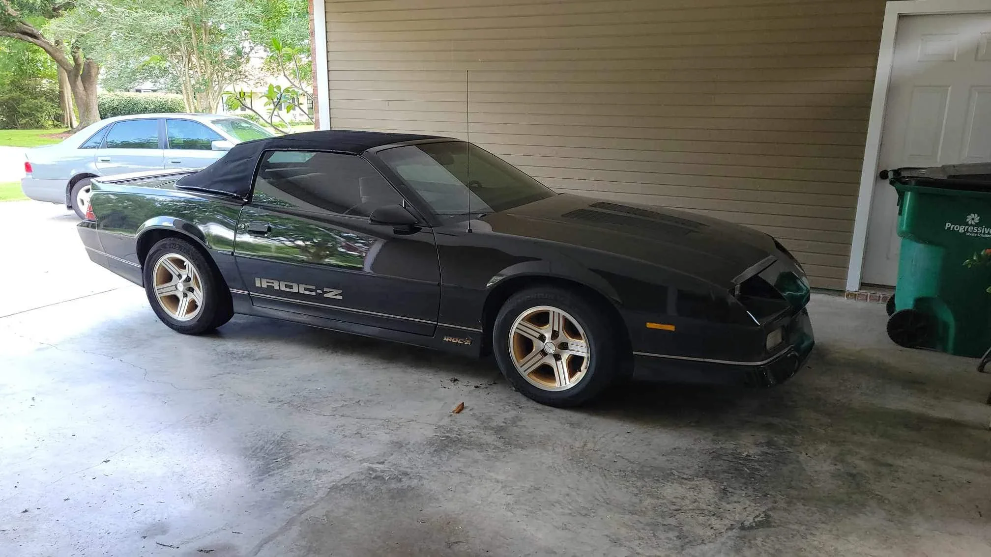 Chevrolet-Camaro-convertible-1989-Black-Beige-17