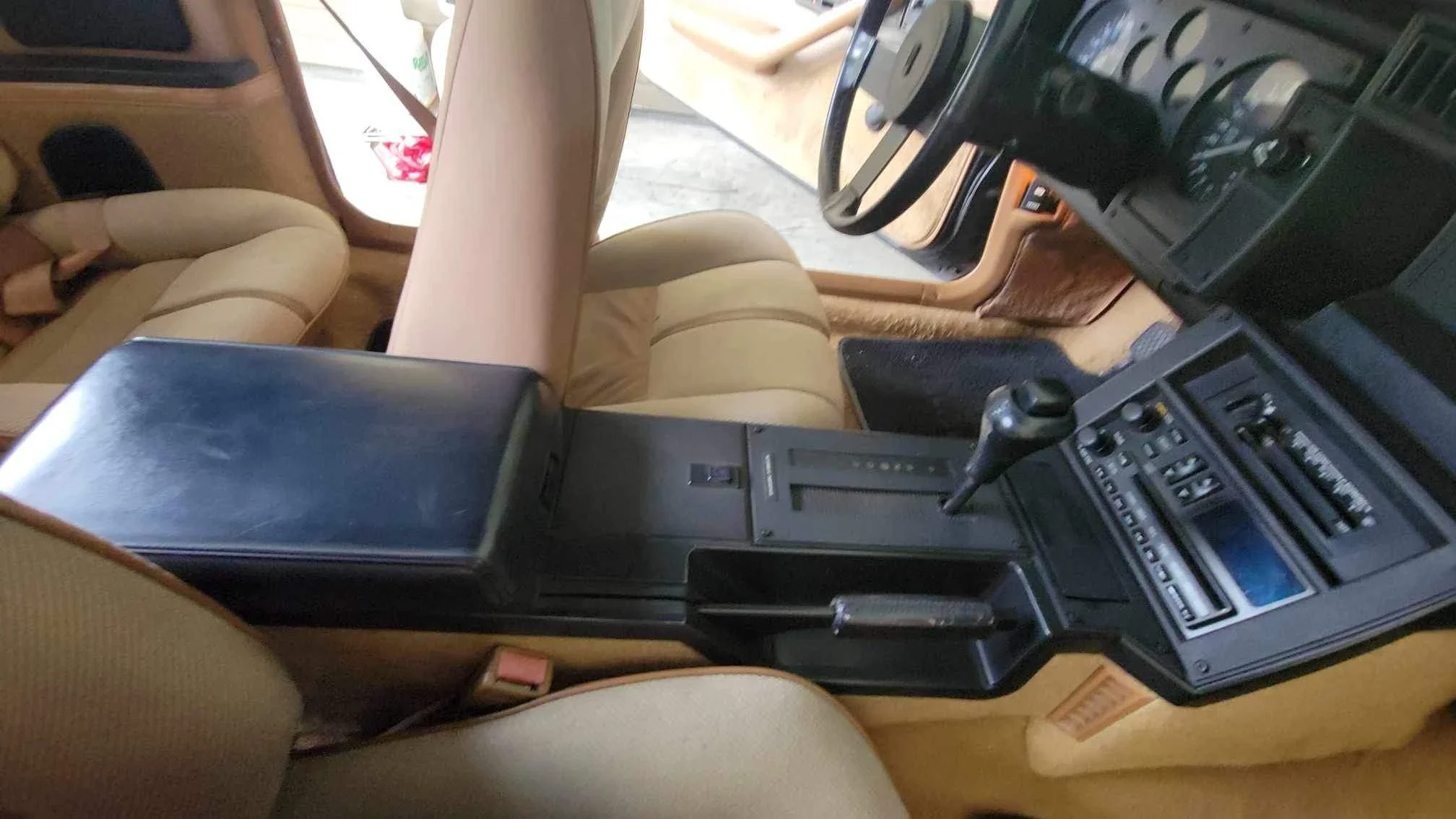 Chevrolet-Camaro-convertible-1989-Black-Beige-23