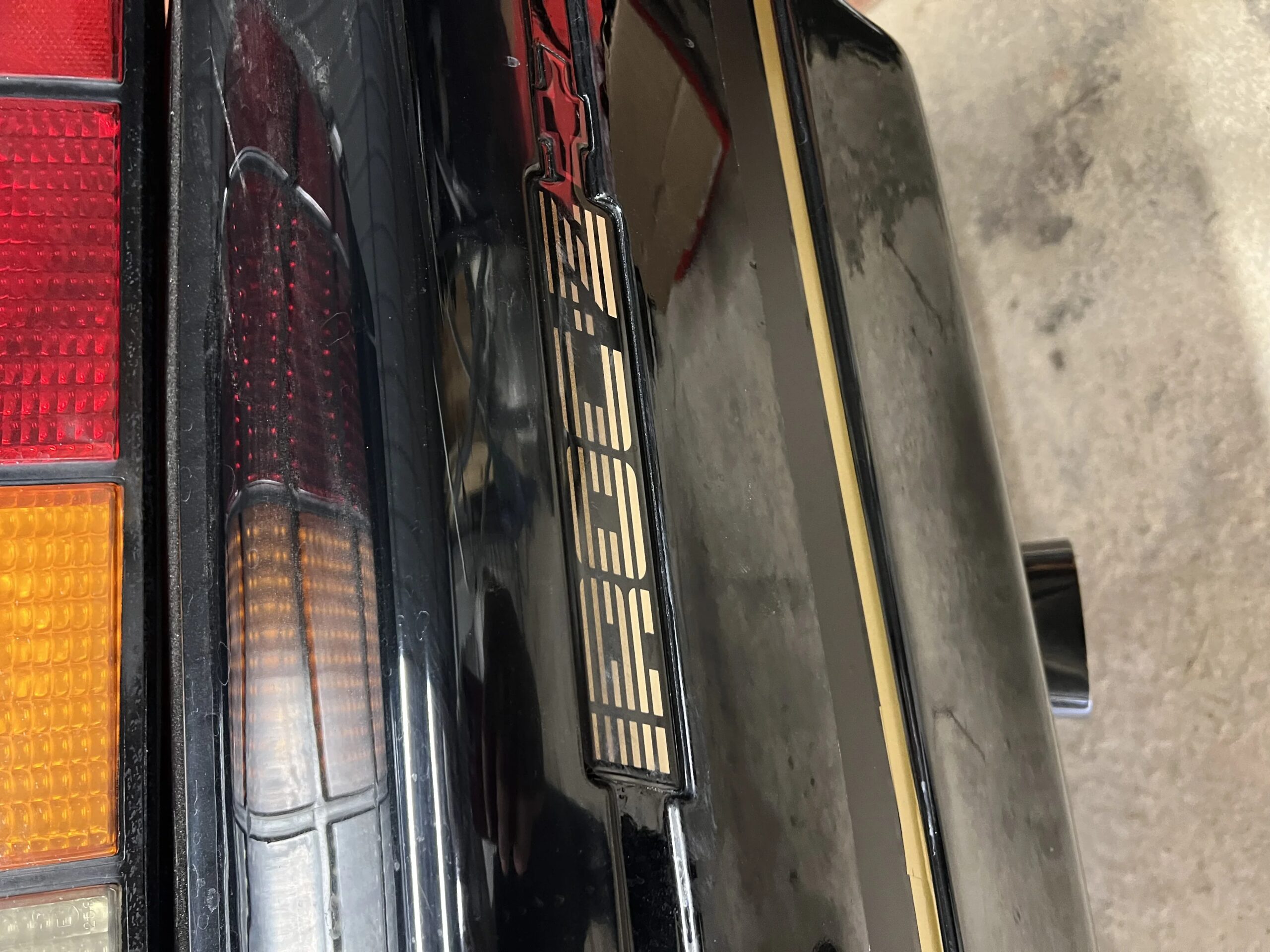 Chevrolet-Camaro-convertible-1989-Black-Beige-30