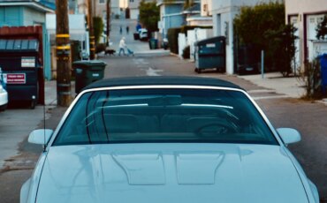 Chevrolet-Camaro-convertible-1991-White-Blue-2