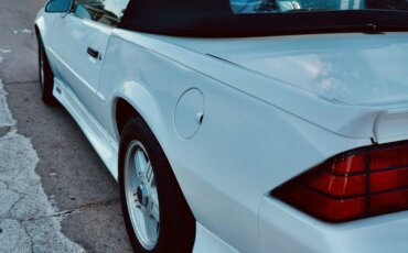 Chevrolet-Camaro-convertible-1991-White-Blue-4