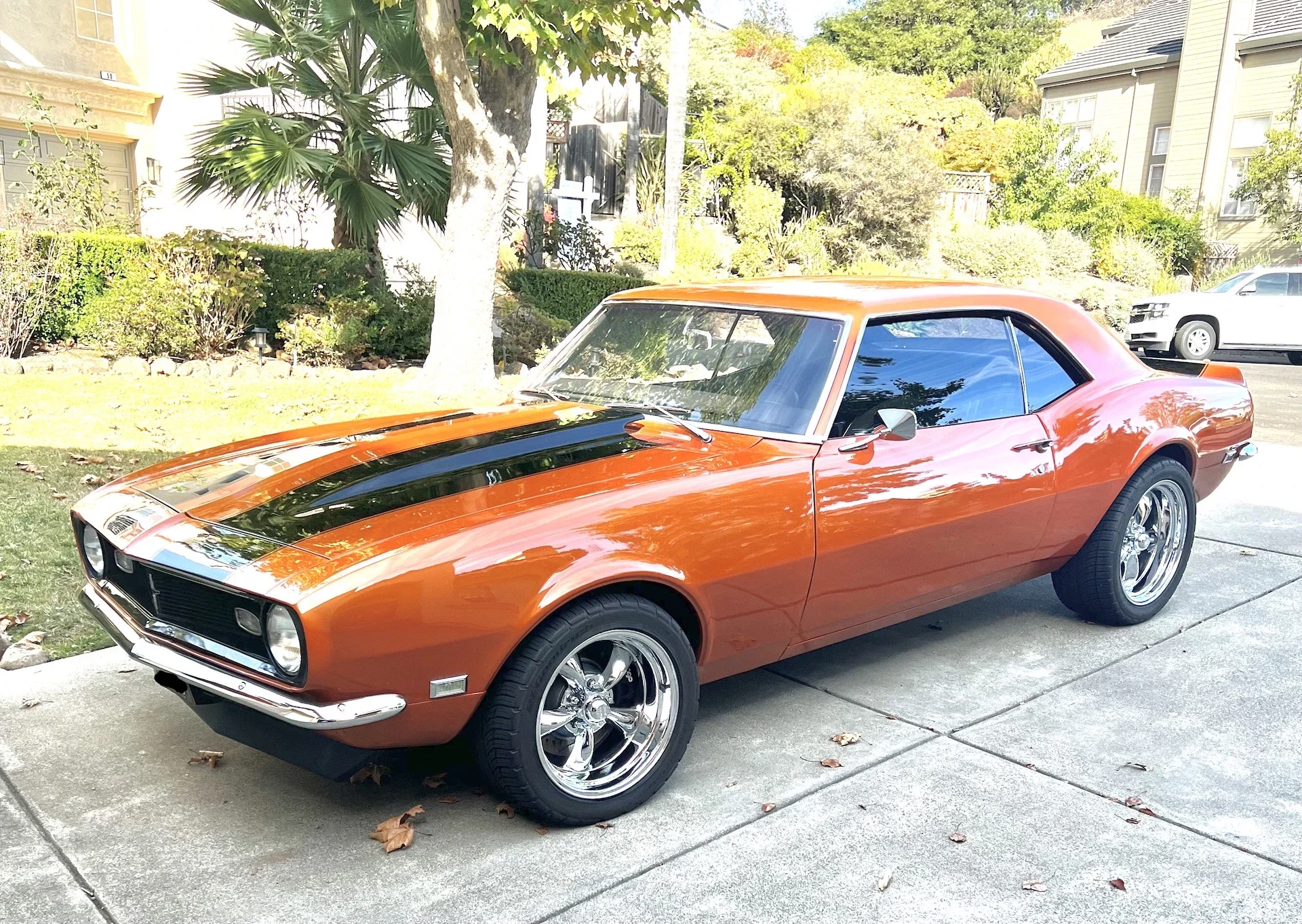 Chevrolet-Camaro-coupe-1968-Orange-Black-2