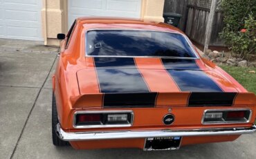 Chevrolet-Camaro-coupe-1968-Orange-Black-3